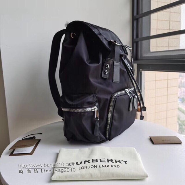 Burberry專櫃新款雙肩包 巴寶莉黑色帆布軍旅背包  db1204
